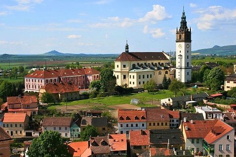 prague to berlin taxi transfer