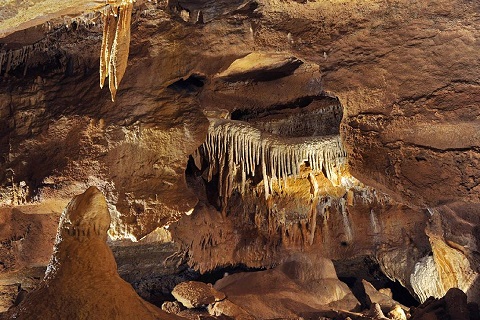 from frankfurt airport to prague taxi transfer