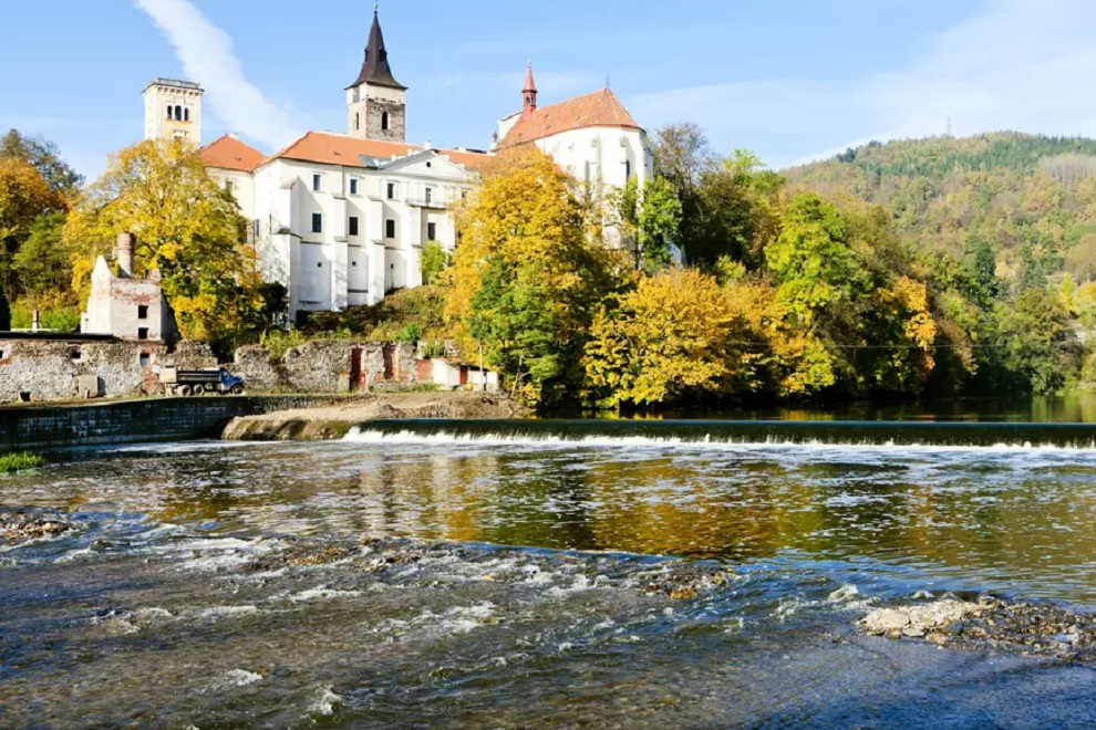 from prague to vienna taxi transfer