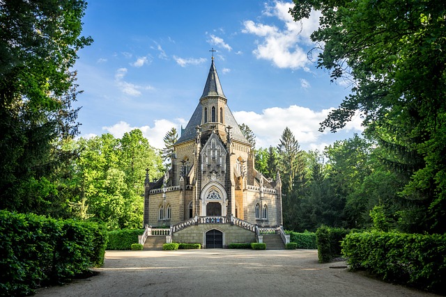 prague to bratislava taxi transfers