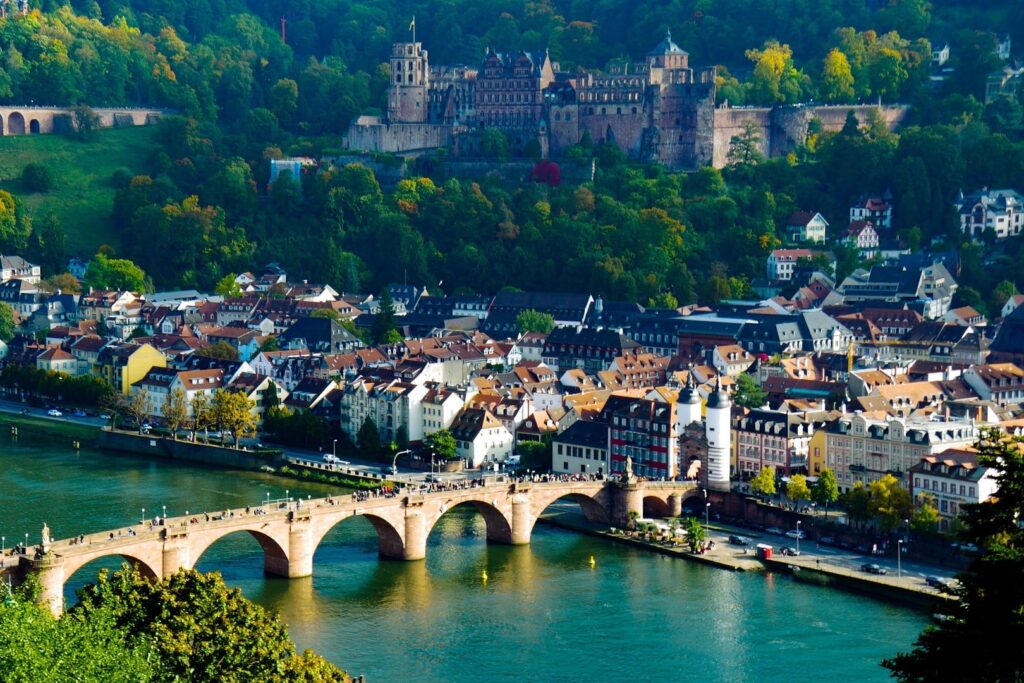 wiesbaden to prague taxi transfer