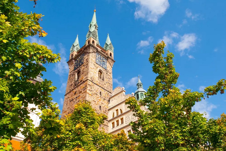 passau to prague taxi transfer