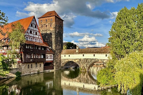 wiesbaden to prague taxi transfer