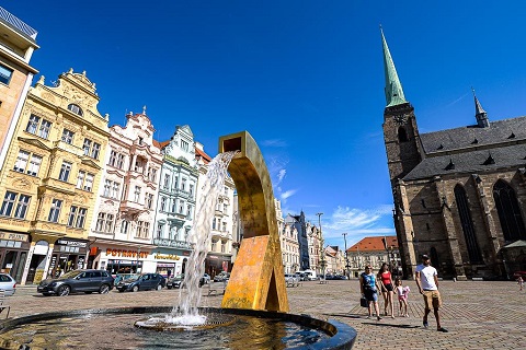 passau to prague taxi transfer